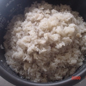 もっちり美味しい～もち米で舞茸炊き込みご飯